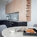 Apartment W Sky Tower