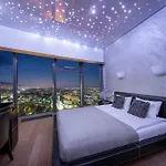W Sky Tower Apartmán *