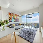 W Sky Tower Apartment *