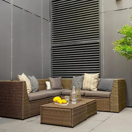 W Sky Tower Apartament *